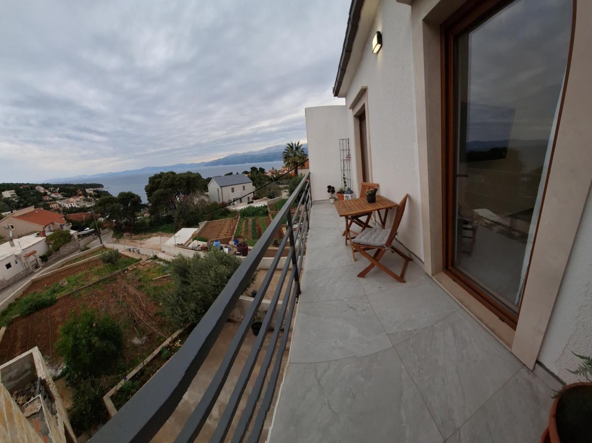 Villa Uzanca Splitska Exterior photo